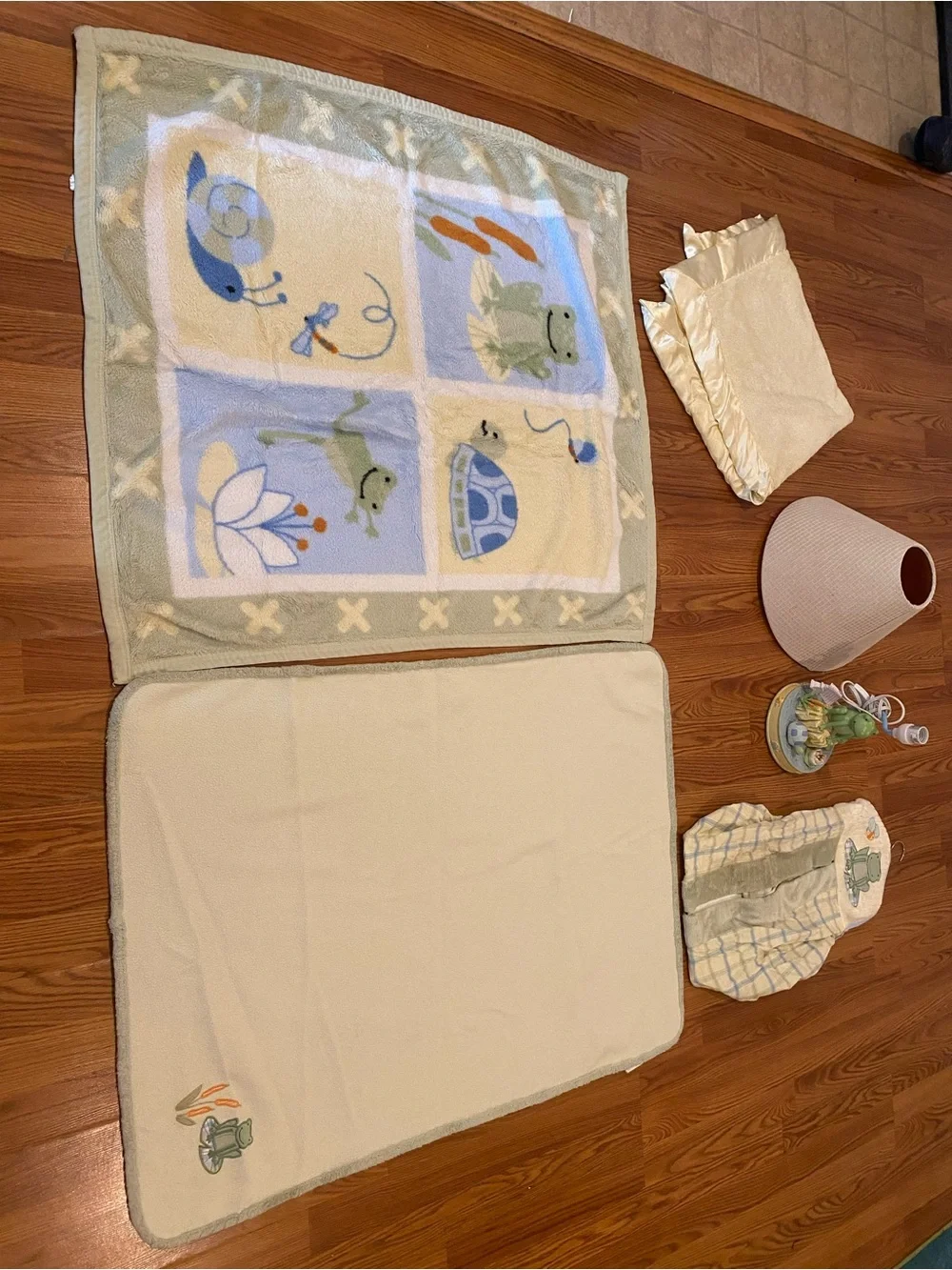 Huge Frog / Turtle Crib Set & Room Decor